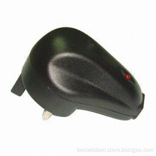 Mobile Phone USB Travel Charger with 4.2 to 12V DC Output Voltage and 500mA to 1A Charging Rate